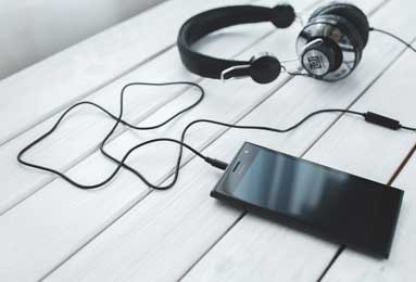 3000万欧天价！21场仅2球，维尼修斯续约要价太疯狂？